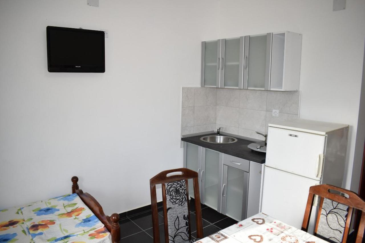 Srebrna Nit Apartamento Veliko Gradište Exterior foto